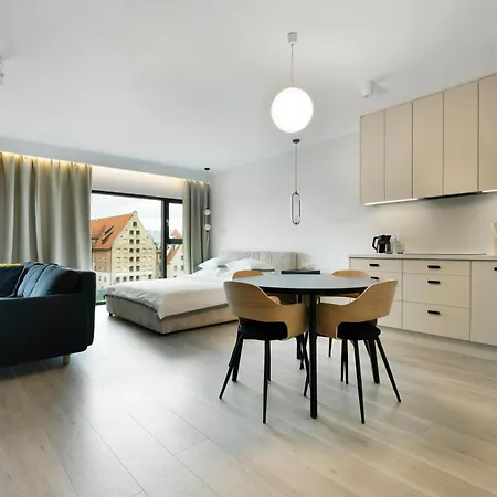 Blue Raven Motlawa * Gdansk